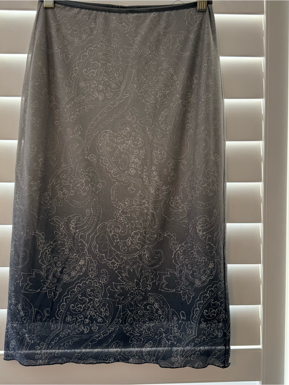 Rampage USA Paisley Mesh Stretchy Skirt – Y2K Sheer Overlay Gray/Black XS
